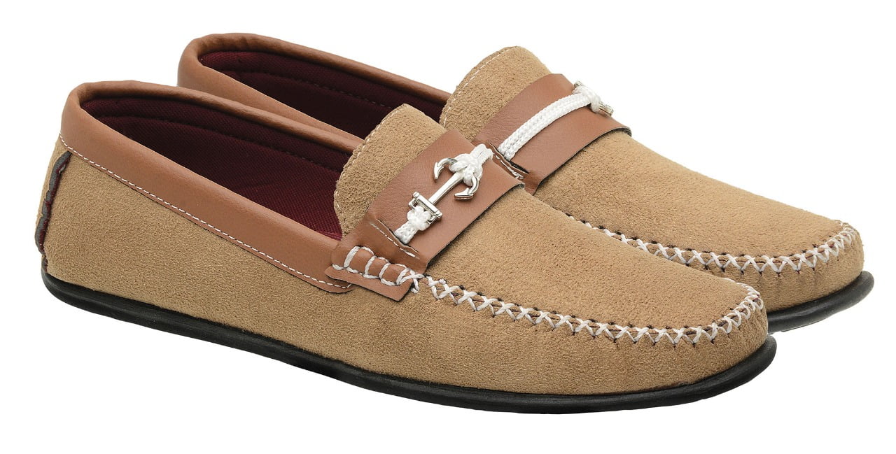 mocassim dourado